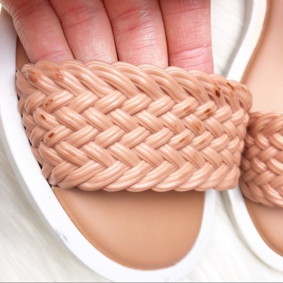 New Melissa x Salinas Mar Sandals - Picture 10 of 13
